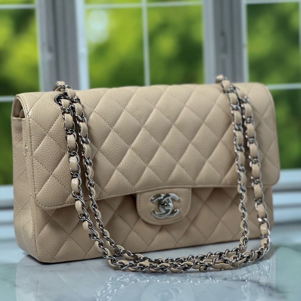 Chanel Timeless Classic flap Beige Medium SHW